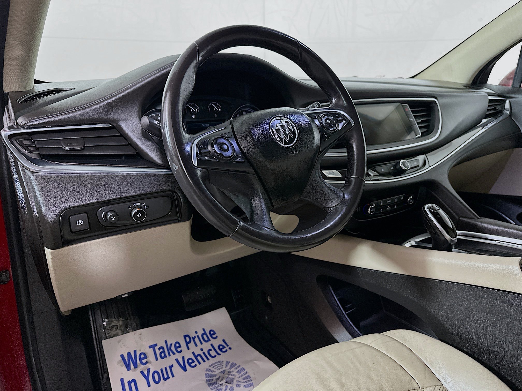 Used 2018 Buick Enclave Essence AWD/4WD image 9