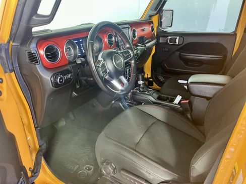 Used 2021 Jeep Wrangler Unlimited Rubicon AWD/4WD image 9