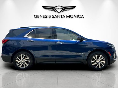Used 2023 Chevrolet Equinox Premier AWD/4WD image 3