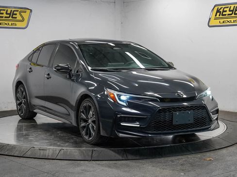 Used 2024 Toyota Corolla XSE FWD image 5