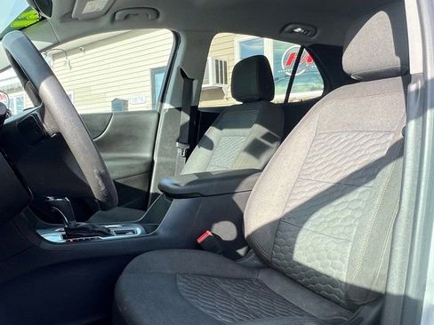 Used 2019 Chevrolet Equinox LT image 10