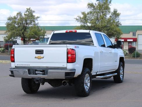 Used 2019 Chevrolet Silverado 2500 LT AWD/4WD image 5