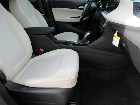 New 2026 Buick Encore GX Preferred w/ Comfort Package image 9