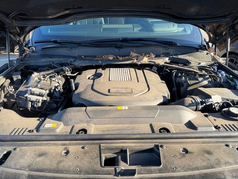 Used 2019 Land Rover Range Rover HSE image 16