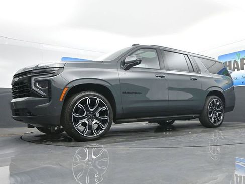 New 2026 Chevrolet Suburban RST w/ Advanced Technology Package AWD/4WD image 21