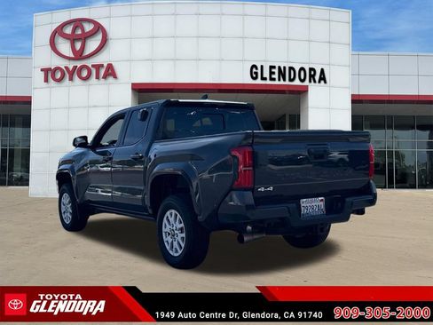 Certified 2024 Toyota Tacoma SR5 w/ SR5 Upgrade Package AWD/4WD image 7