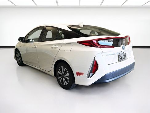 Used 2023 Toyota Corolla LE w/ Carpet Mat Package (TMS) FWD image 6