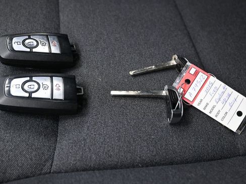 Used 2025 Ford Explorer Active RWD image 33