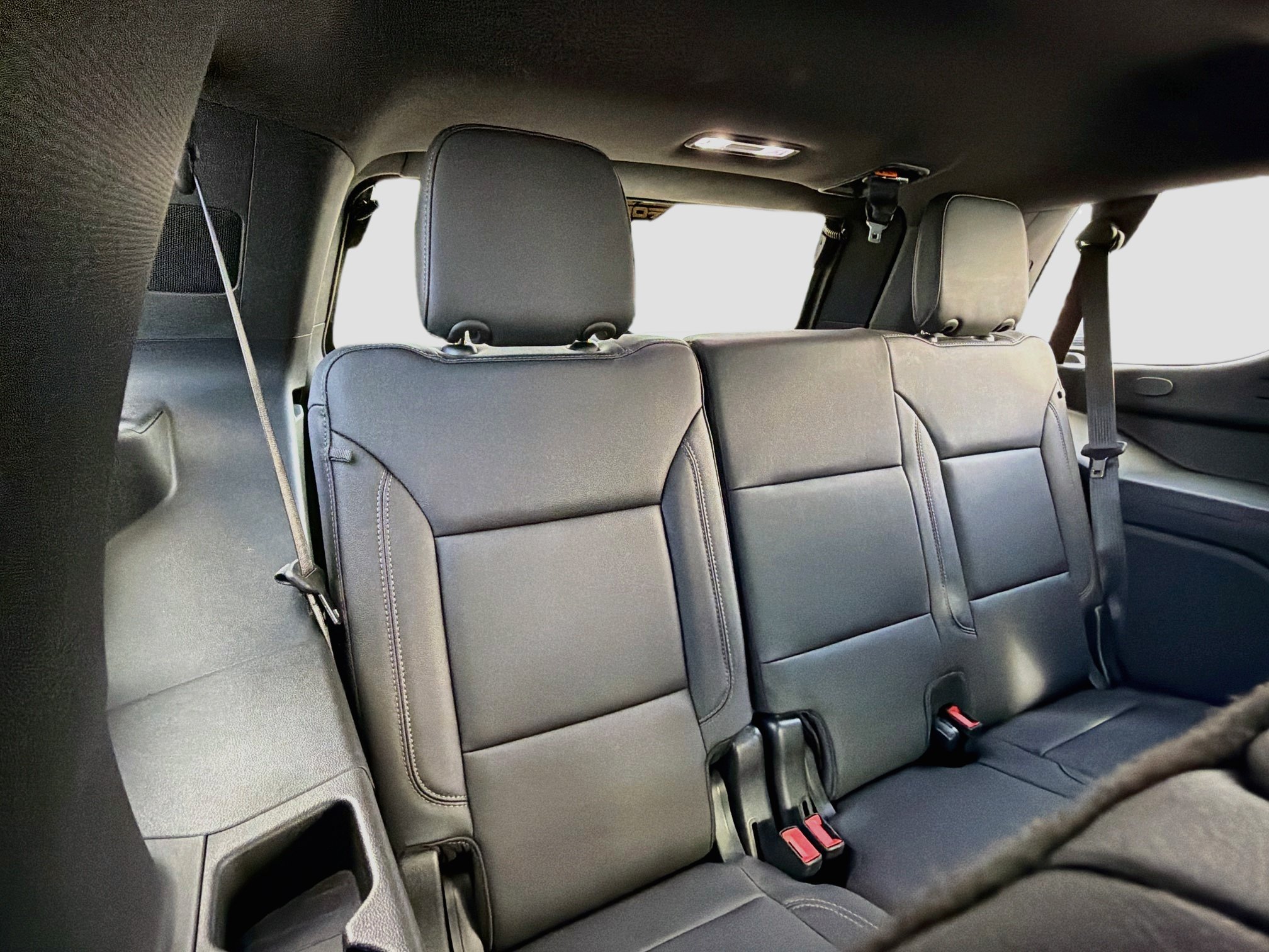 Used 2022 Chevrolet Tahoe Z71 w/ Luxury Package AWD/4WD image 22