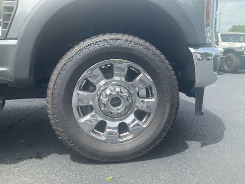 Used 2026 Ford F250 Lariat w/ Lariat Premium Package AWD/4WD image 10