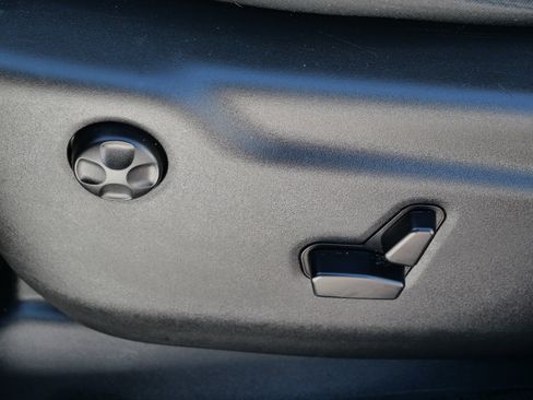 Used 2019 Jeep Grand Cherokee Altitude image 20