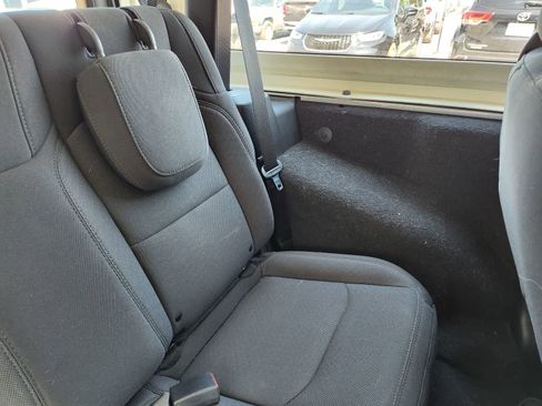 Used 2023 Jeep Wrangler Sport AWD/4WD image 21