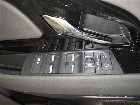 New 2026 Land Rover Range Rover Evoque S AWD/4WD image 28