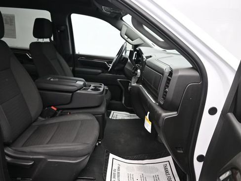 Used 2025 Chevrolet Silverado 2500 LT w/ Convenience Package AWD/4WD image 7