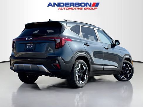 New 2026 Kia Seltos S image 2