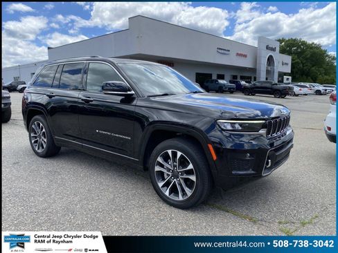 Certified 2023 Jeep Grand Cherokee Overland AWD/4WD image 1