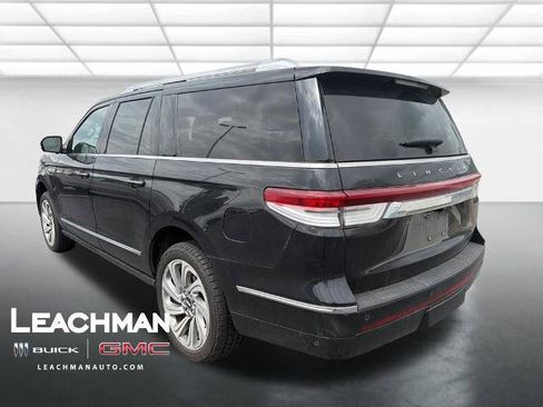 Used 2024 Lincoln Navigator L 4WD image 5