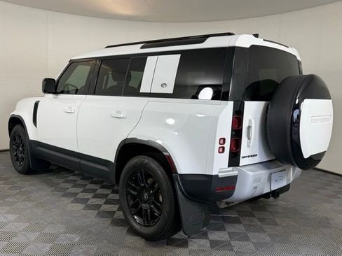 Used 2024 Land Rover Defender 110 S image 6