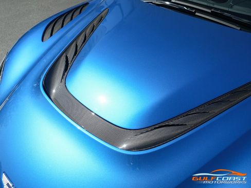 Used 2023 Aston Martin DBS Coupe RWD image 8