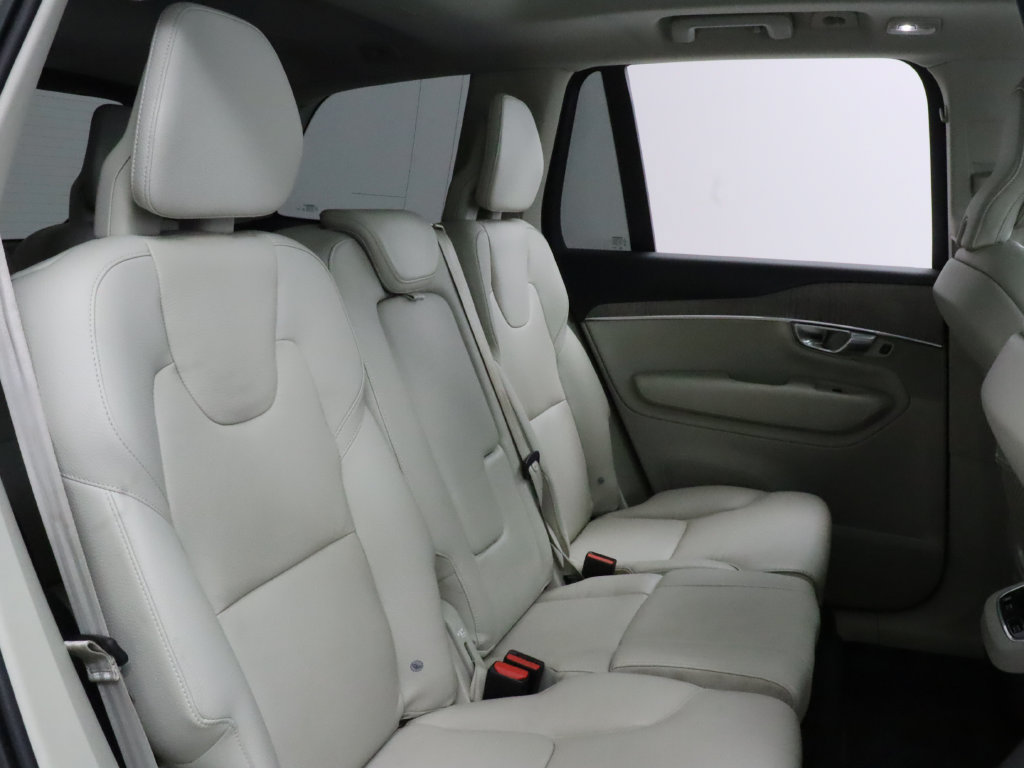 Used 2023 Volvo XC90 B6 Plus AWD/4WD image 26