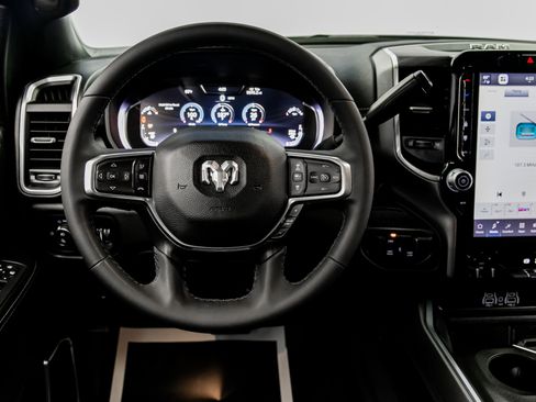 Used 2025 RAM 2500 Laramie image 37