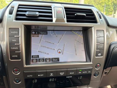 Used 2021 Lexus GX 460 Premium w/ Premium Package AWD/4WD image 10