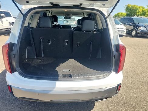 Used 2023 Kia Telluride S FWD image 14