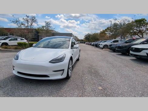 Used 2023 Tesla Model 3 Standard Range image 48