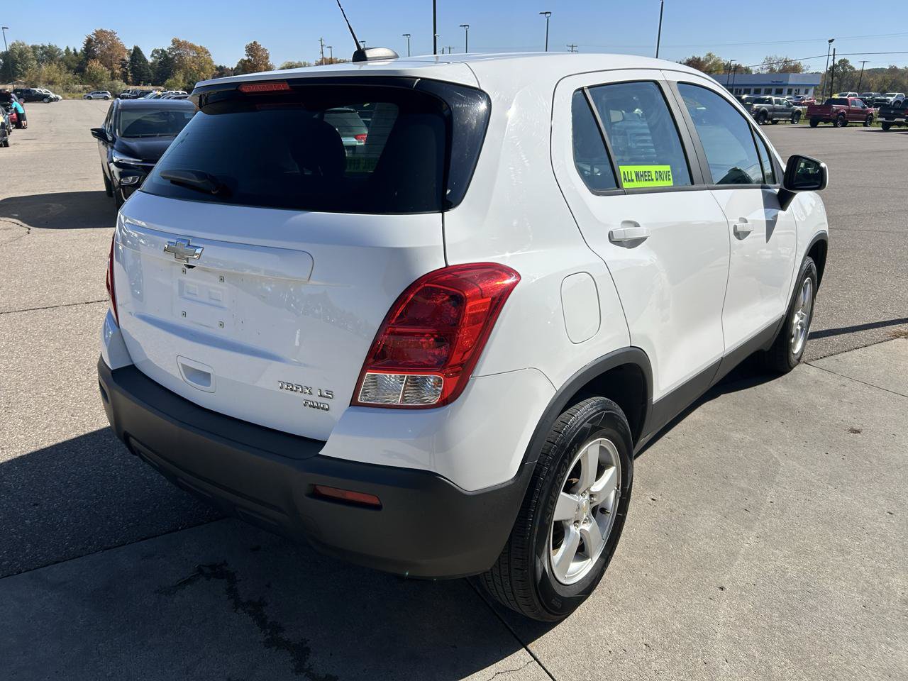 Used 2015 Chevrolet Trax LS w/ LPO, Cargo Package AWD/4WD image 5