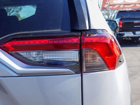 Certified 2020 Toyota RAV4 XLE w/ Convenience Package image 9