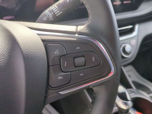 Used 2024 Buick Envista Preferred w/ Convenience I Package image 16