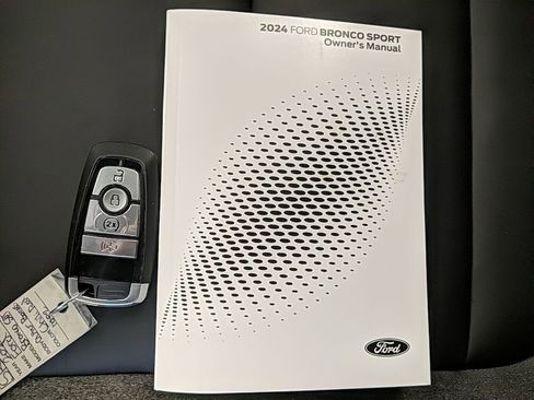 Used 2024 Ford Bronco Sport Outer Banks w/ Tech Package image 28