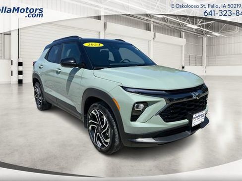 Used 2024 Chevrolet TrailBlazer RS w/ Convenience Package AWD/4WD image 1
