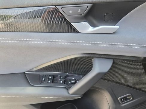 New 2026 Volkswagen Tiguan SE R-Line FWD image 30
