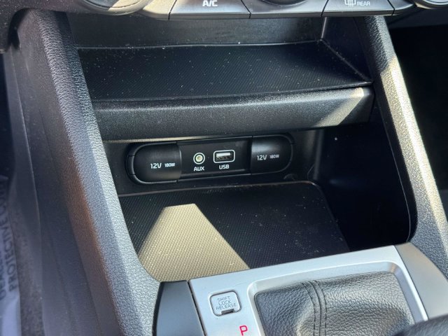 Used 2020 Kia Forte LXS FWD image 25