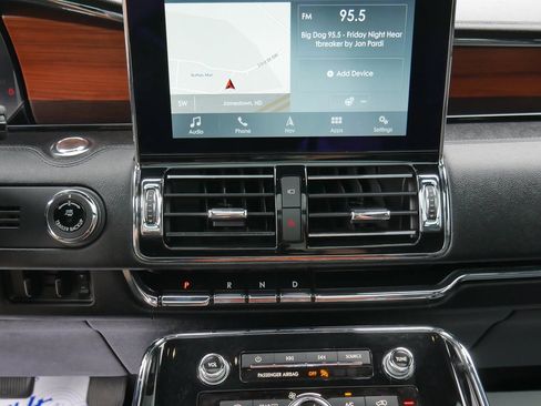 Used 2019 Lincoln Navigator L Reserve image 58