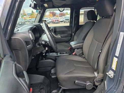 Used 2018 Jeep Wrangler Unlimited Sport S image 7