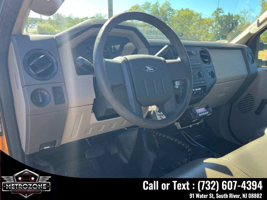 Used 2009 Ford F350 4x4 Regular Cab Super Duty image 18