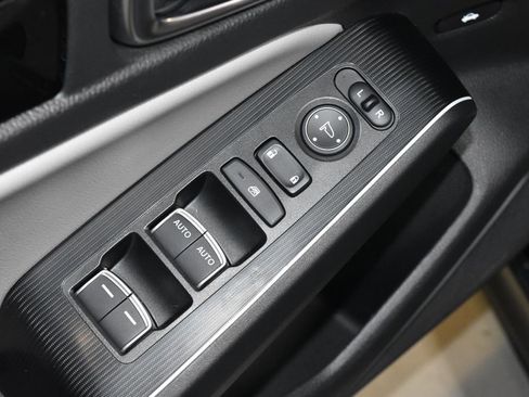 Used 2025 Honda Civic Sport image 5