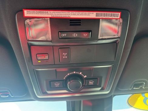 Certified 2023 Toyota Tacoma TRD Off-Road AWD/4WD image 31
