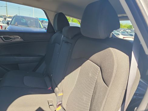 New 2026 Kia Sportage LX FWD image 10