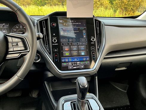 Used 2024 Subaru Crosstrek 2.5i Limited image 6