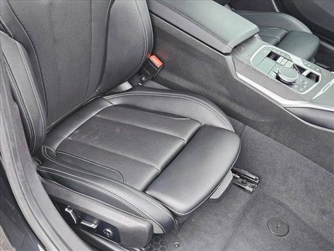 Used 2024 BMW 330e image 22