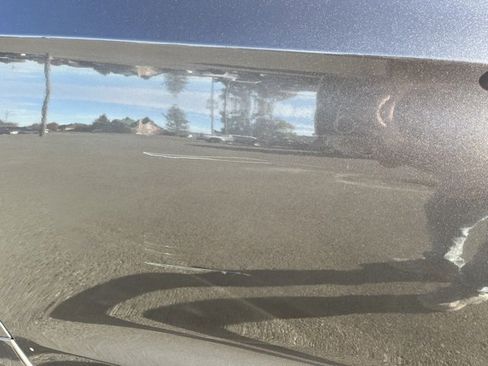 Used 2019 Chrysler Pacifica Touring image 15