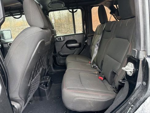 Used 2018 Jeep Wrangler Unlimited Rubicon image 6