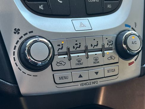 Used 2017 Chevrolet Equinox LS FWD image 20