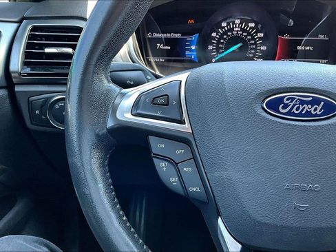 Used 2016 Ford Fusion SE image 6