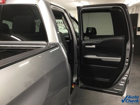 Used 2017 Toyota Tundra SR5 image 40