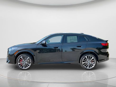 New 2026 BMW X2 xDrive28i w/ Technology Package AWD/4WD image 8