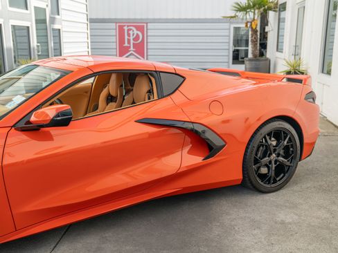 Used 2021 Chevrolet Corvette Stingray Premium Cpe w/ Z51 Performance Package image 5